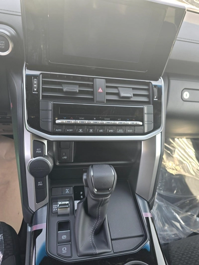 TOYOTA LAND CRUISER GXR 4.0L V6 PETROL 2026-9