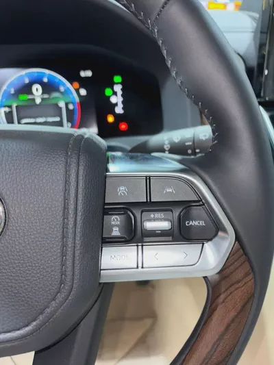 Brand New Toyota Land Cruiser 2026 GXR 3.5L HYBRID TT MAX - GCC Specs-10