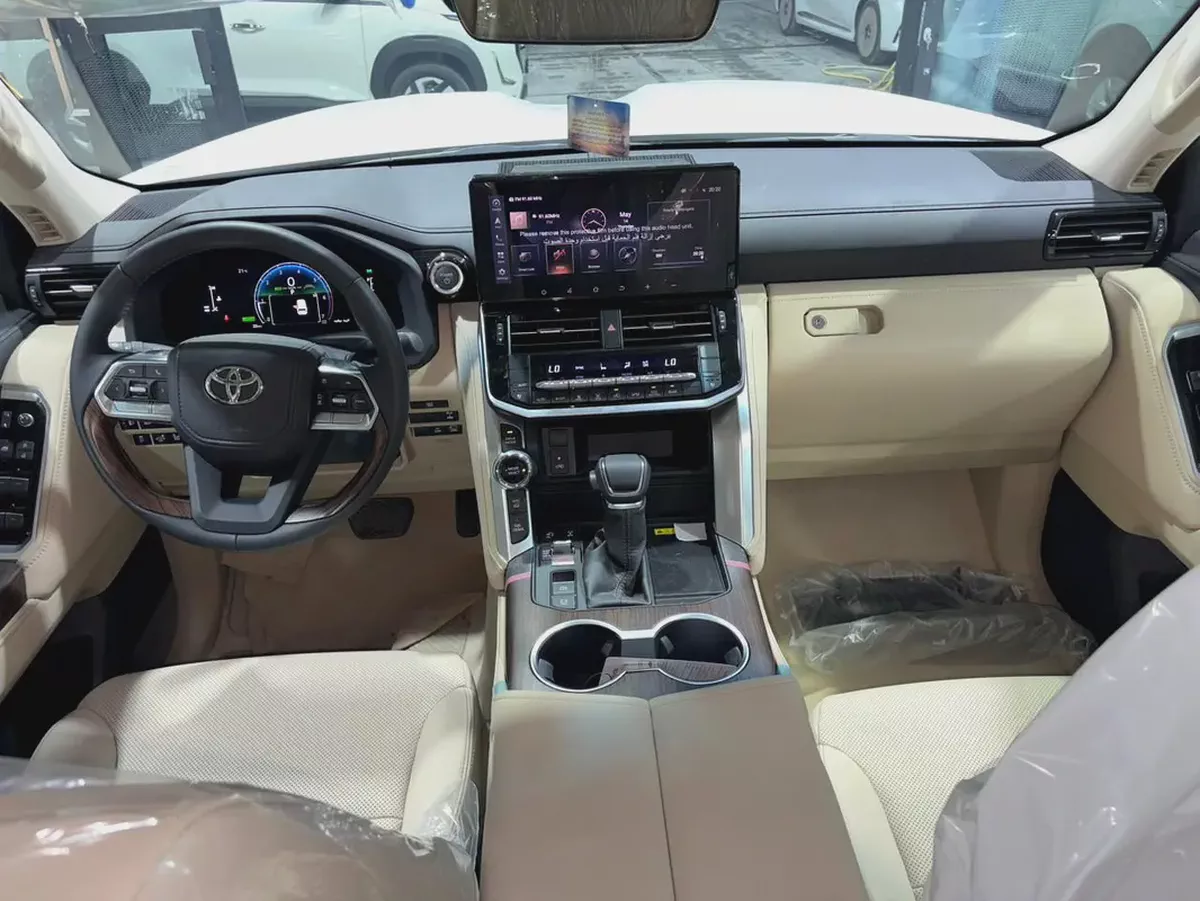 Brand New Toyota Land Cruiser 2026 GXR 3.5L HYBRID TT MAX - GCC Specs-5-5