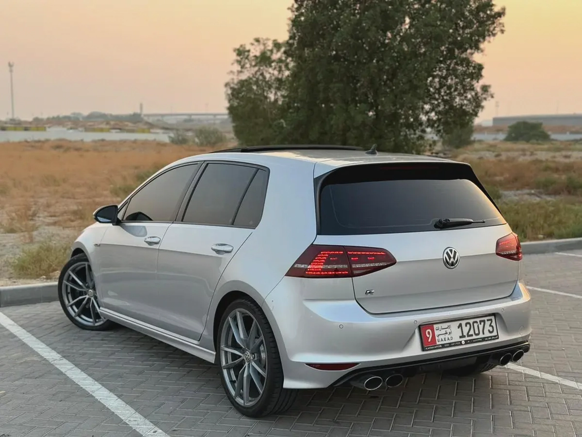 Volkswagen Golf R 2017 GCC Specs-3-3