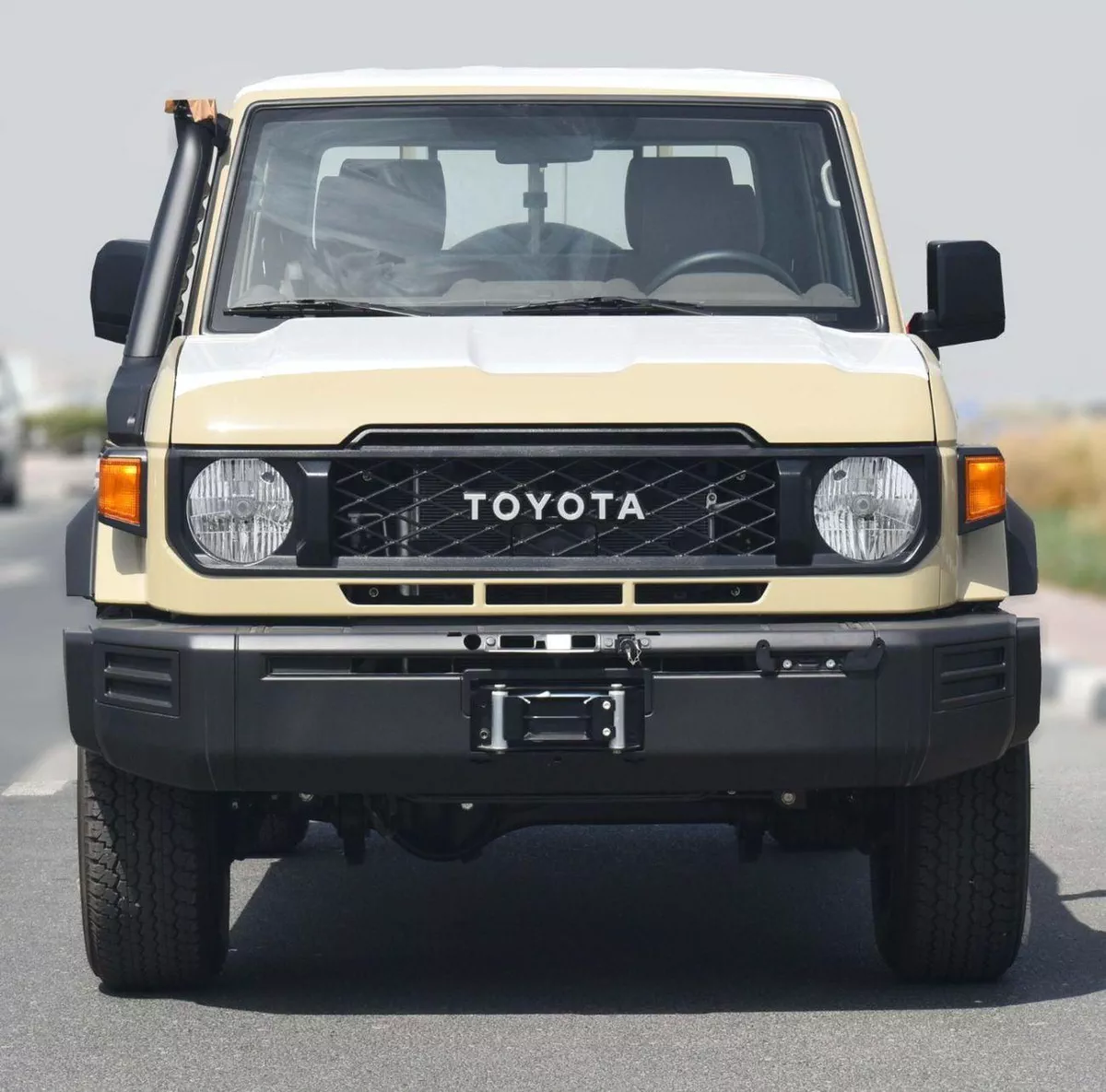Toyota Land Cruiser Pick Up LC79 DC 2.8L AT GCC 2025-1-0