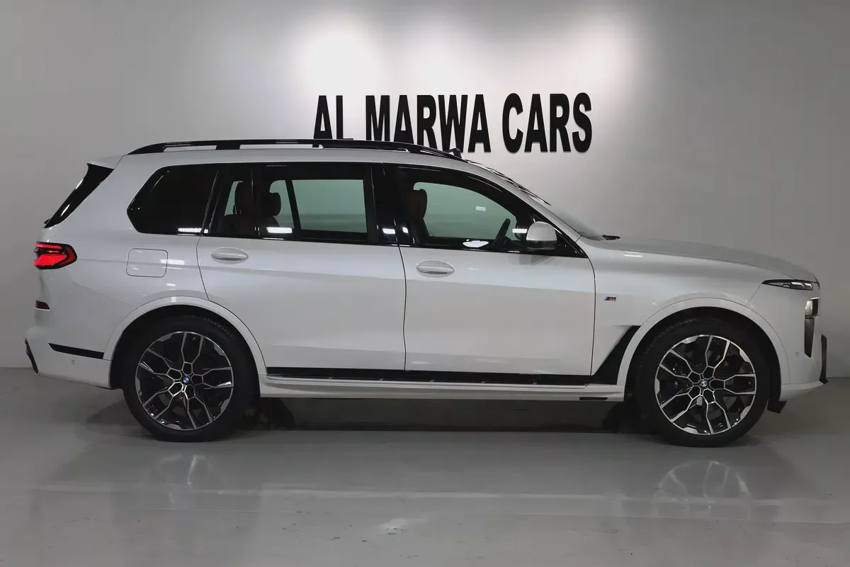 BMW X7 xDrive40i 2024 GCC Specs-23000KM-Under warranty  service-6-6
