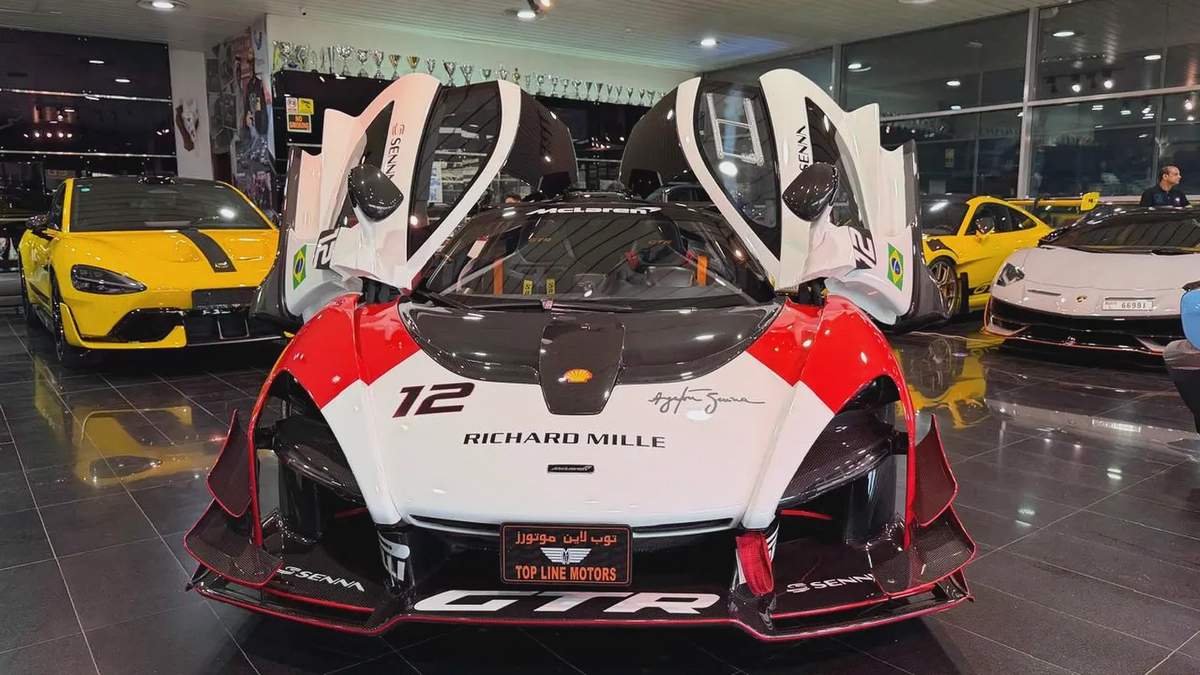 MCLAREN SENNA GTR LANZANTE. ROAD LEGAL, GTR CHASSIS, NO 1 OUT OF 75-2-2