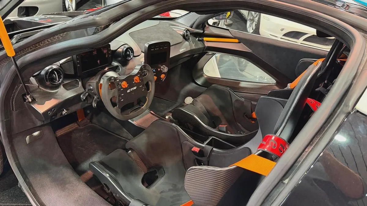MCLAREN SENNA GTR LANZANTE. ROAD LEGAL, GTR CHASSIS, NO 1 OUT OF 75-5-5