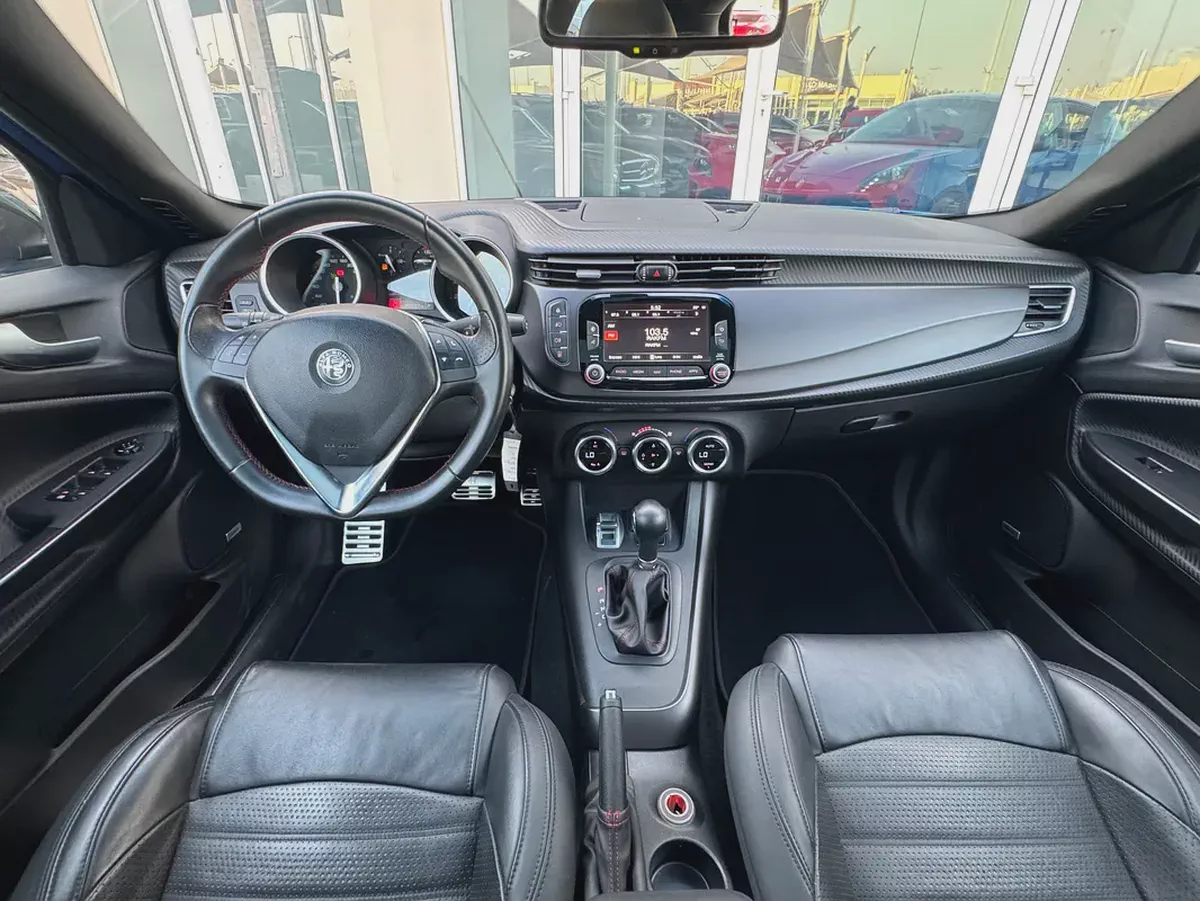 2021 Alfa Romeo Giulietta Veloce GCC Specs - Pristine Condition-10-10