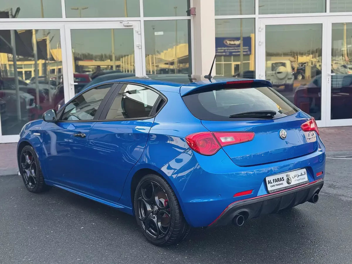 2021 Alfa Romeo Giulietta Veloce GCC Specs - Pristine Condition-4-4