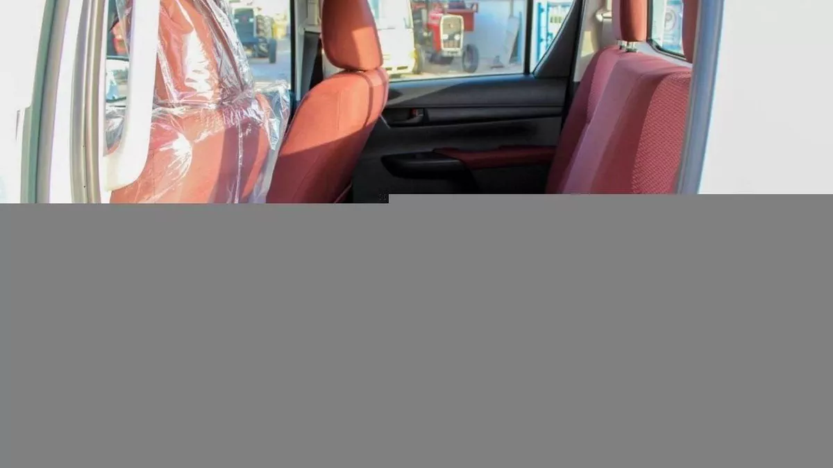 Toyota Hilux GLX HILUX 2.7L AT MED OPTION-14-0