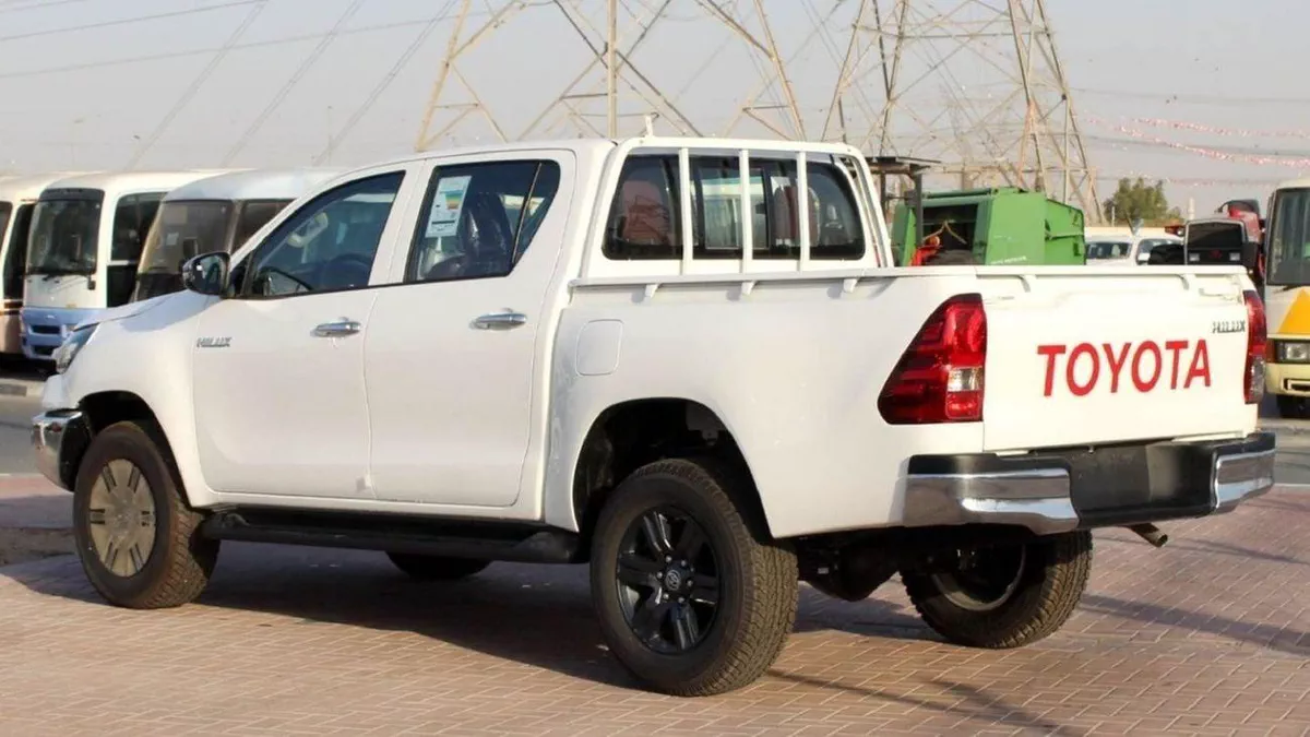 Toyota Hilux GLX HILUX 2.7L AT MED OPTION-4-0