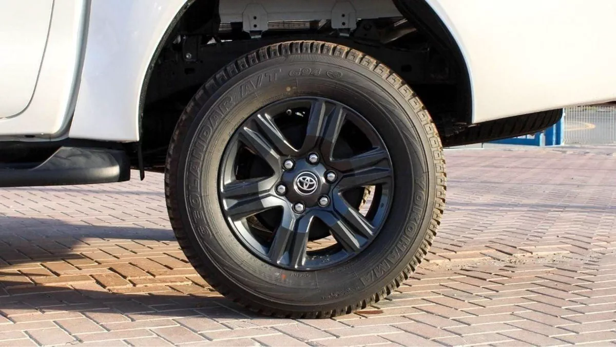 Toyota Hilux GLX HILUX 2.7L AT MED OPTION-5-0