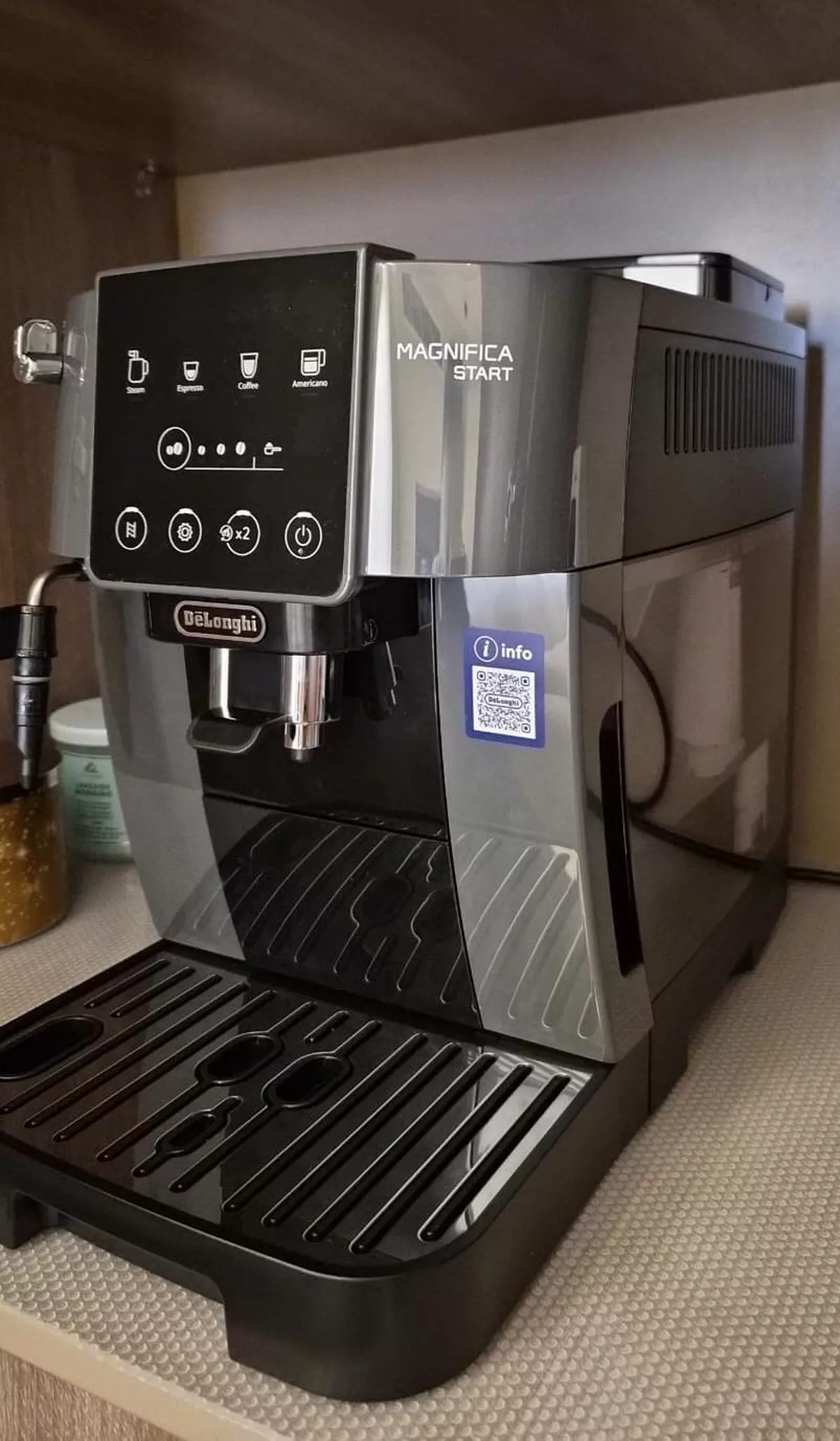 de’longhi Coffee Machine MAGNIFICA START-1-1