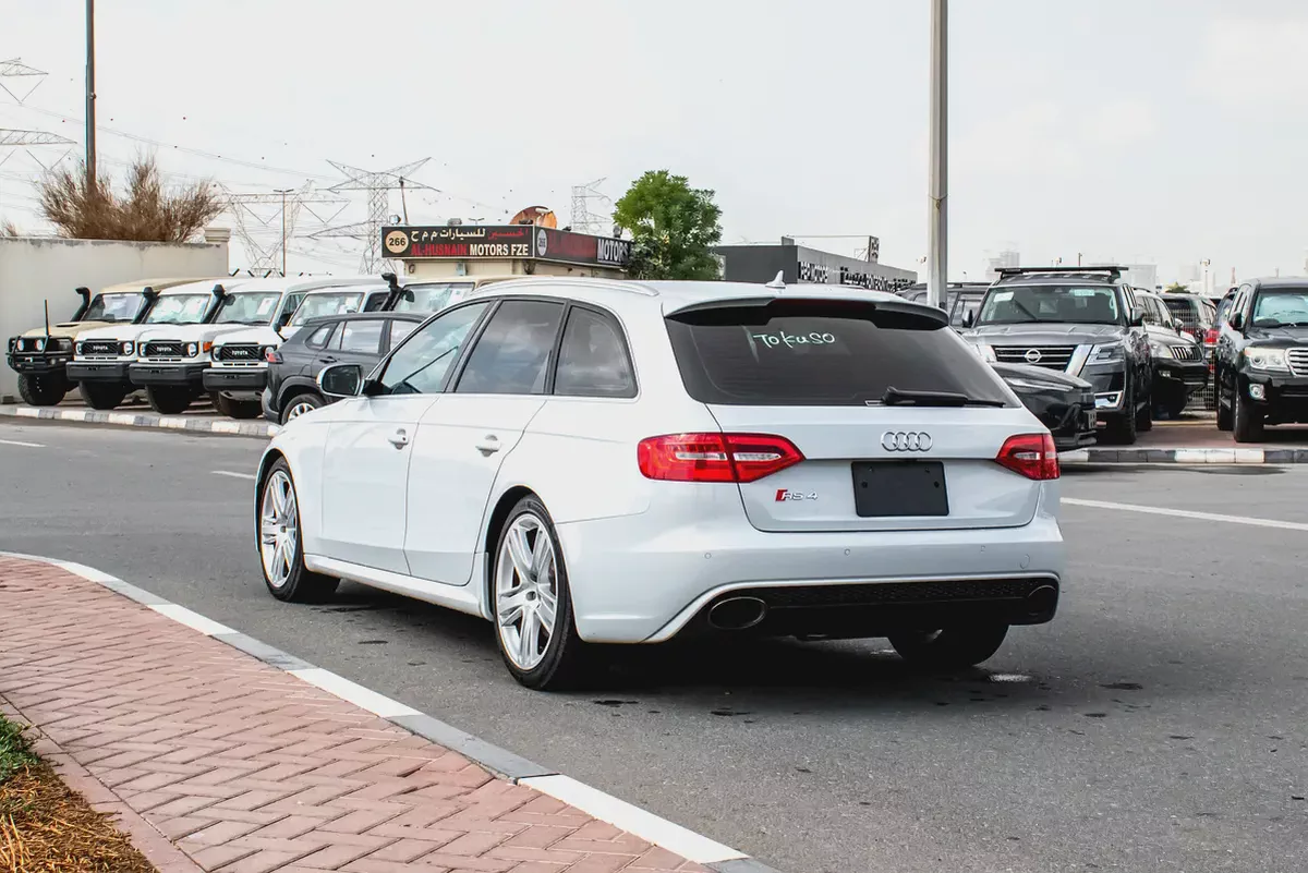 2014 - AUDI RS4 - SUPER CLEAN - LIKE NEW - ONLY 56,000 KM-6-6