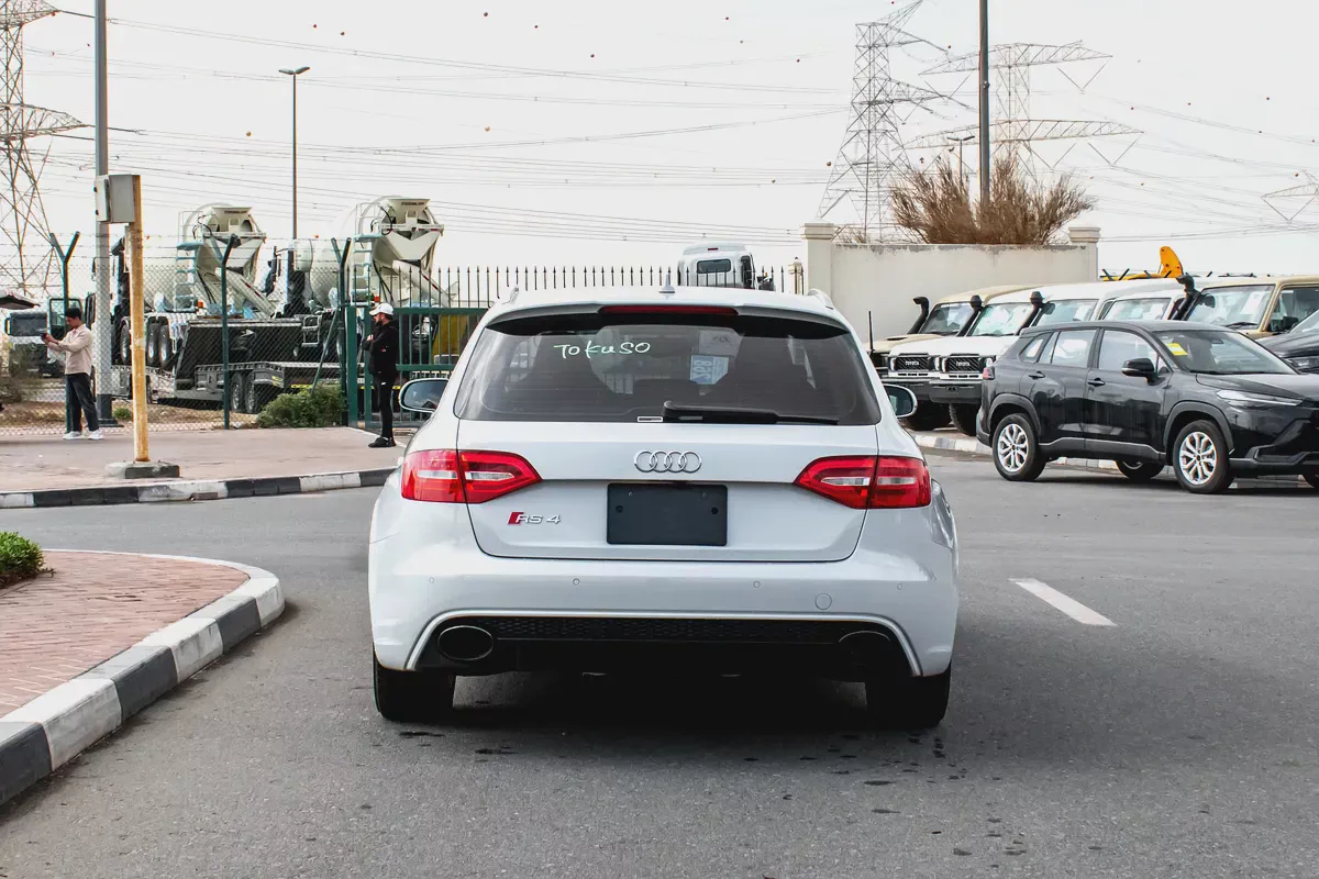 2014 - AUDI RS4 - SUPER CLEAN - LIKE NEW - ONLY 56,000 KM-7-7