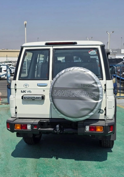 Toyota Land Cruiser 70 LX 4.0L (5 DOOR)-6