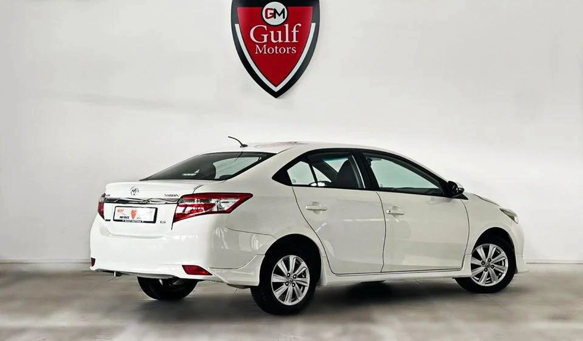 Toyota Yaris SPORT 1.5L-4 CYL - EXCELLENT CONDITION-4-4
