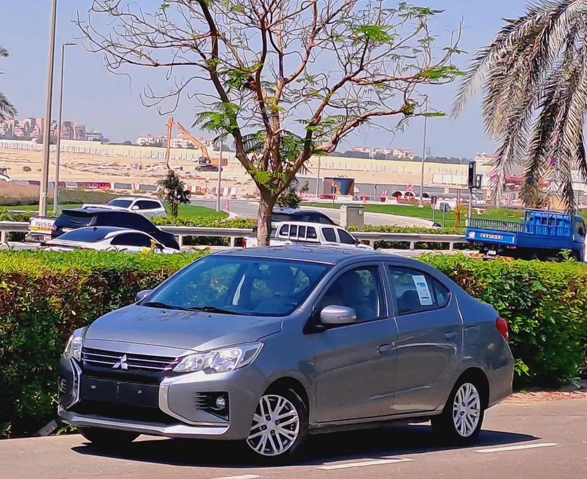 GLX MEDIUM LINE TRIM, 1.2L, GCC, ACCIDENT FREE, (375/-MONTHLY)
