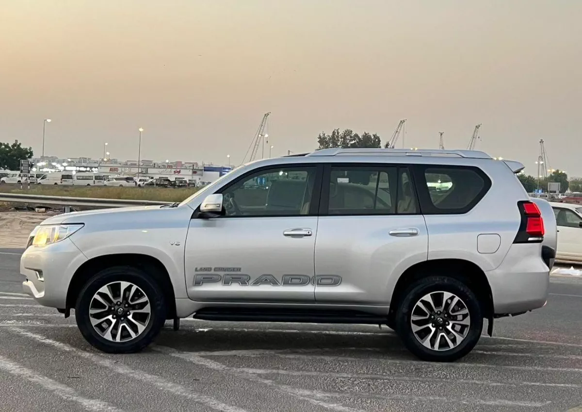 Toyota Prado  2022 Toyota Prado Full Option – GCC Specs-10-0
