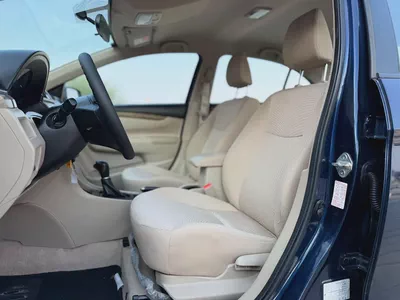 Suzuki Ciaz 2023 GCC Specs - Premium Condition With Low KM Perfect Family 4 Cylinder Sedan-6