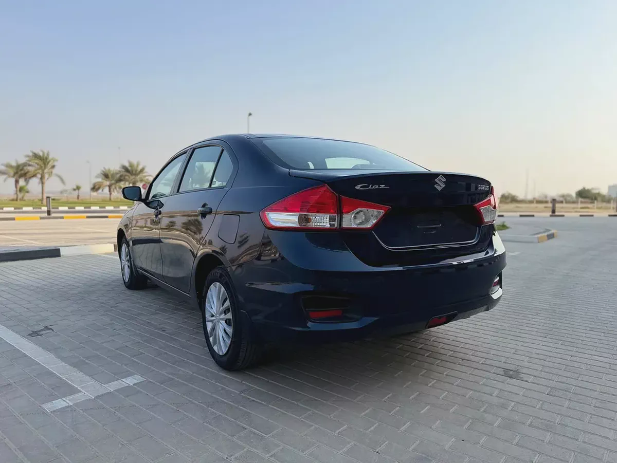 Suzuki Ciaz 2023 GCC Specs - Premium Condition With Low KM Perfect Family 4 Cylinder Sedan-14-14