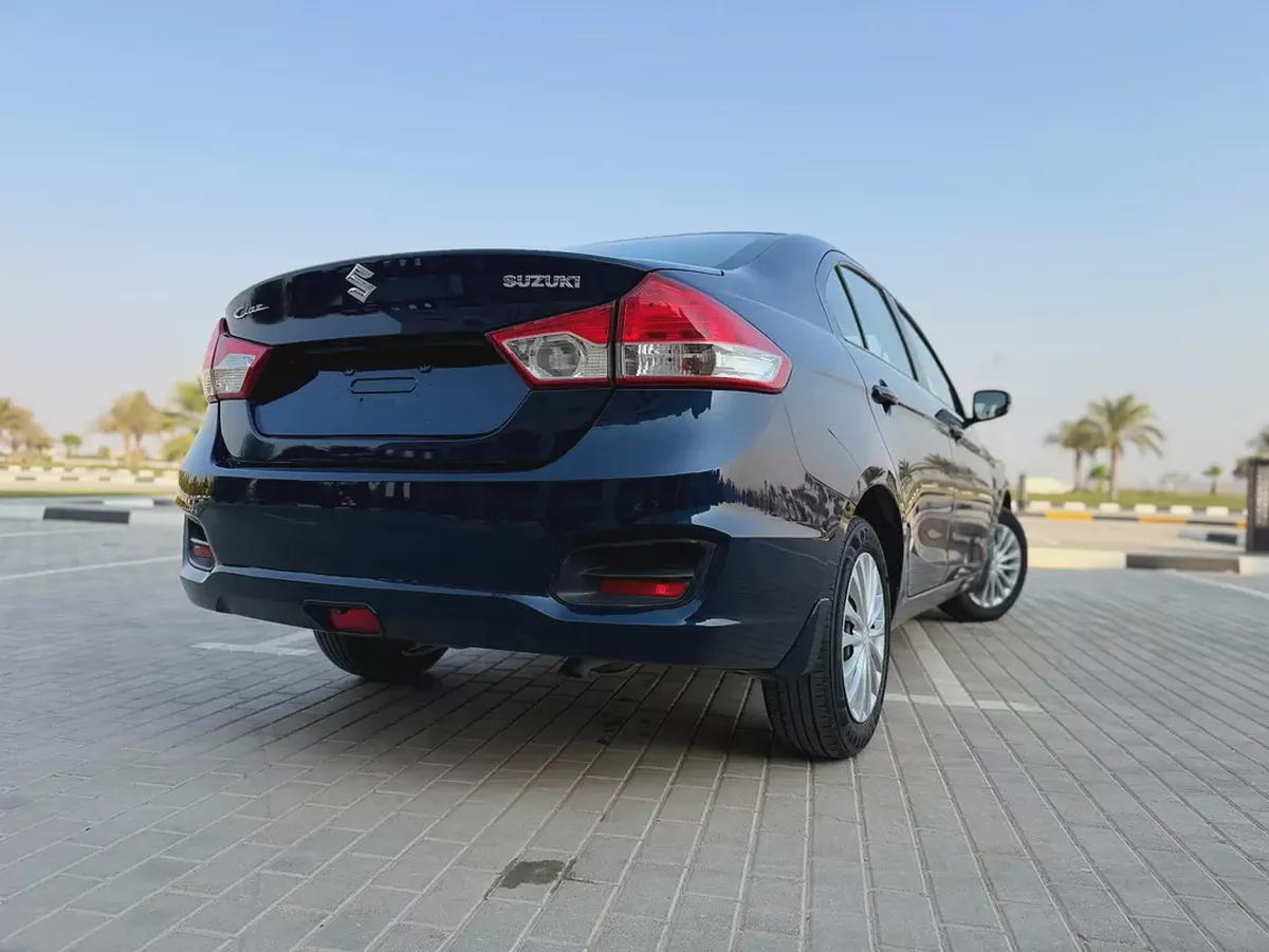 Suzuki Ciaz 2023 GCC Specs - Premium Condition With Low KM Perfect Family 4 Cylinder Sedan-15-15