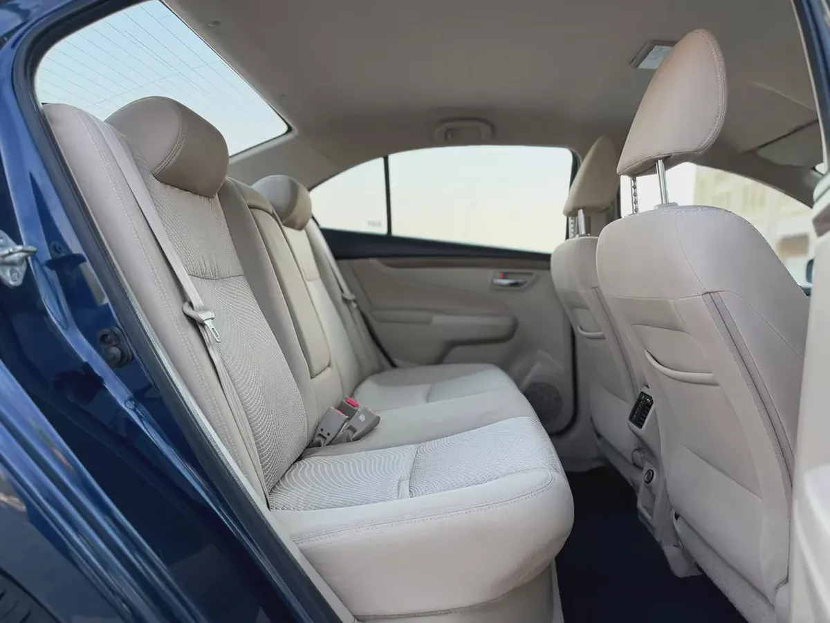 Suzuki Ciaz 2023 GCC Specs - Premium Condition With Low KM Perfect Family 4 Cylinder Sedan-8-8