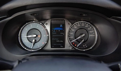 Toyota Hilux TOYOTA HILUX 2.4L MID OPTION A/T MY2025 FOR EXPORT-12