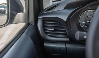 Toyota Hilux TOYOTA HILUX 2.4L MID OPTION A/T MY2025 FOR EXPORT-19