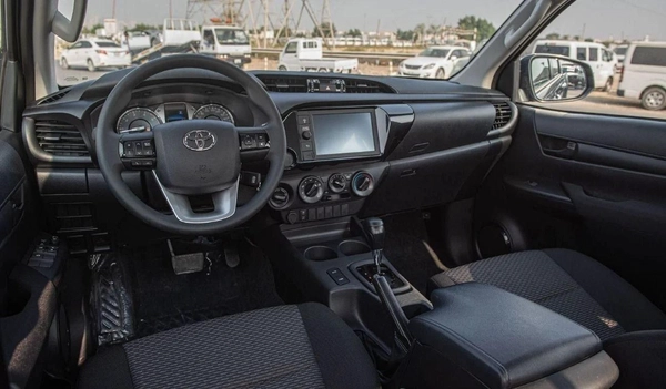 Toyota Hilux TOYOTA HILUX 2.4L MID OPTION A/T MY2025 FOR EXPORT