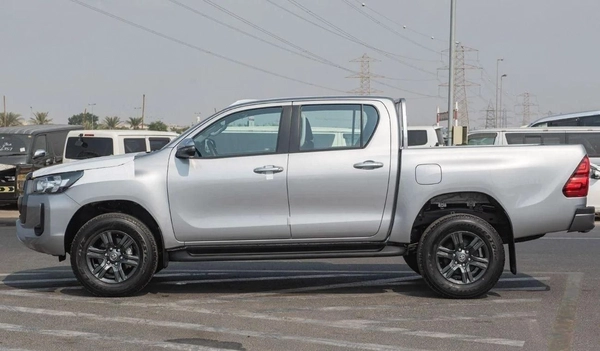 Toyota Hilux TOYOTA HILUX 2.4L MID OPTION A/T MY2025 FOR EXPORT
