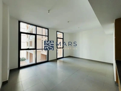 1BHK Gem with Relaxing Balcony Vibes-18