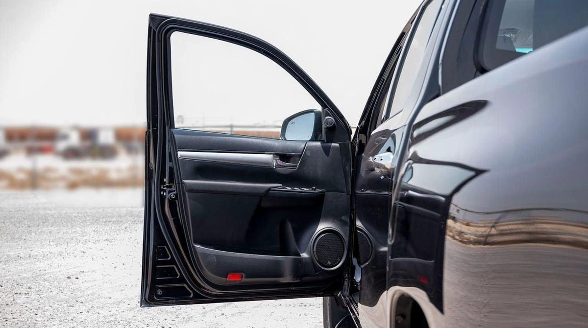 Toyota Hilux TOYOTA HILUX DC 2.4D AT 4X4 MY2025 – BLACK-20-0