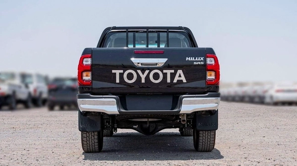 Toyota Hilux TOYOTA HILUX DC 2.4D AT 4X4 MY2025 – BLACK