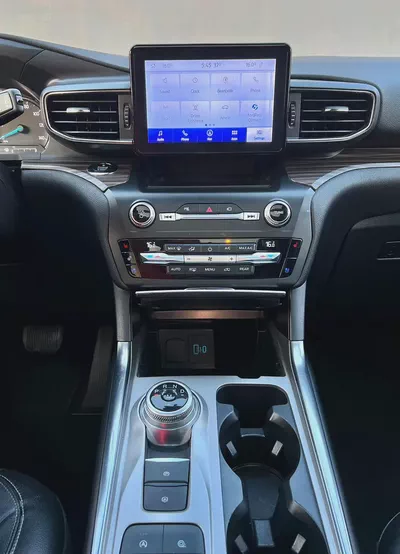 Ford Explorer Limited 2020 - American Specs - Excellent Condition-11