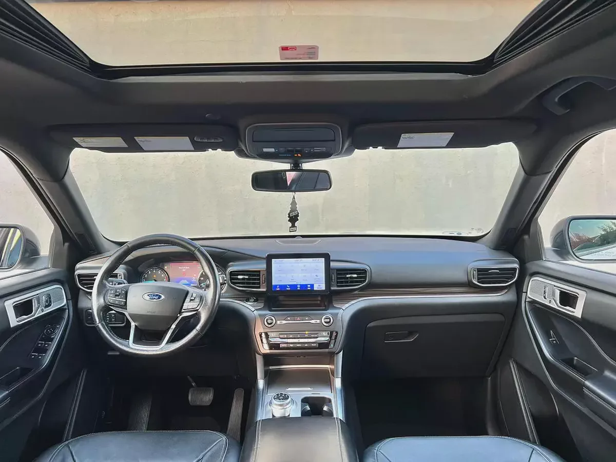 Ford Explorer Limited 2020 - American Specs - Excellent Condition-9-9