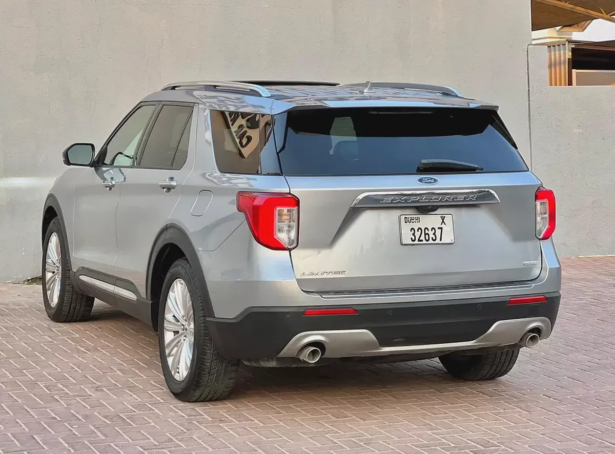 Ford Explorer Limited 2020 - American Specs - Excellent Condition-4-4