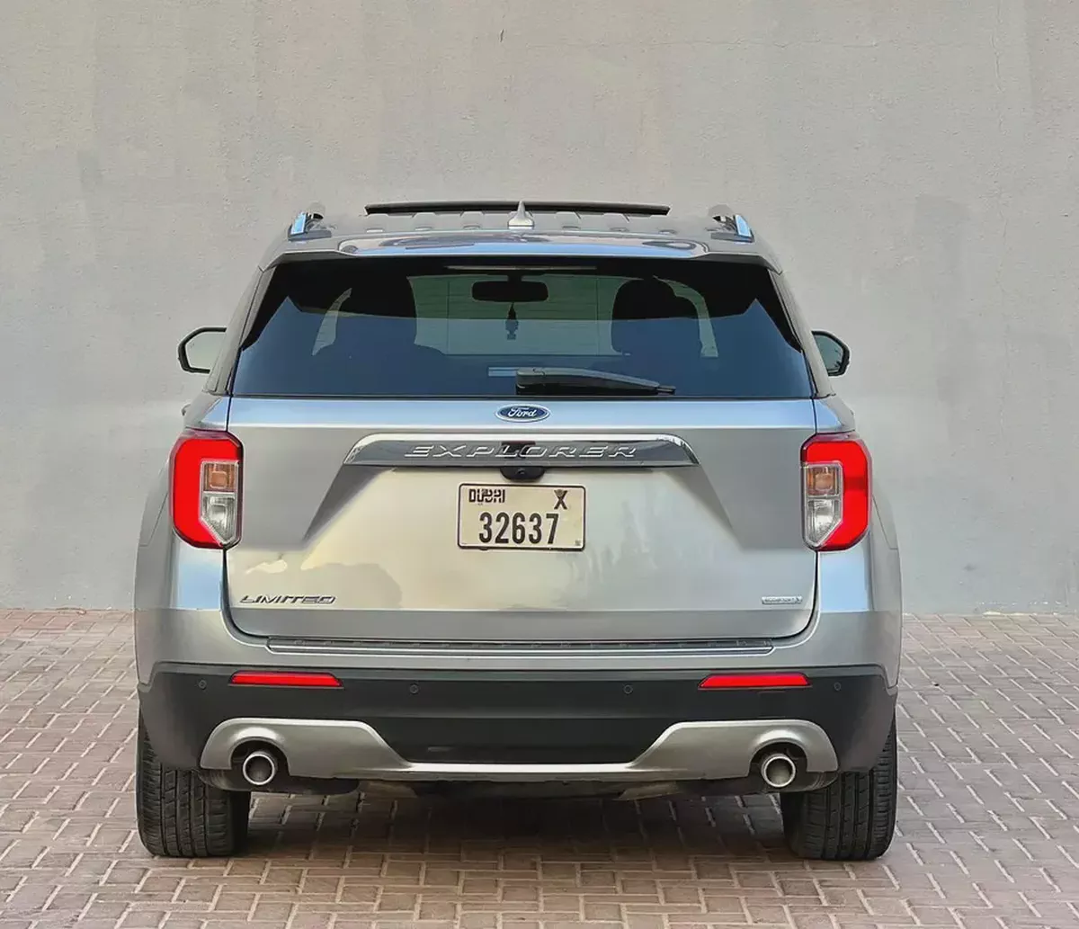 Ford Explorer Limited 2020 - American Specs - Excellent Condition-5-5