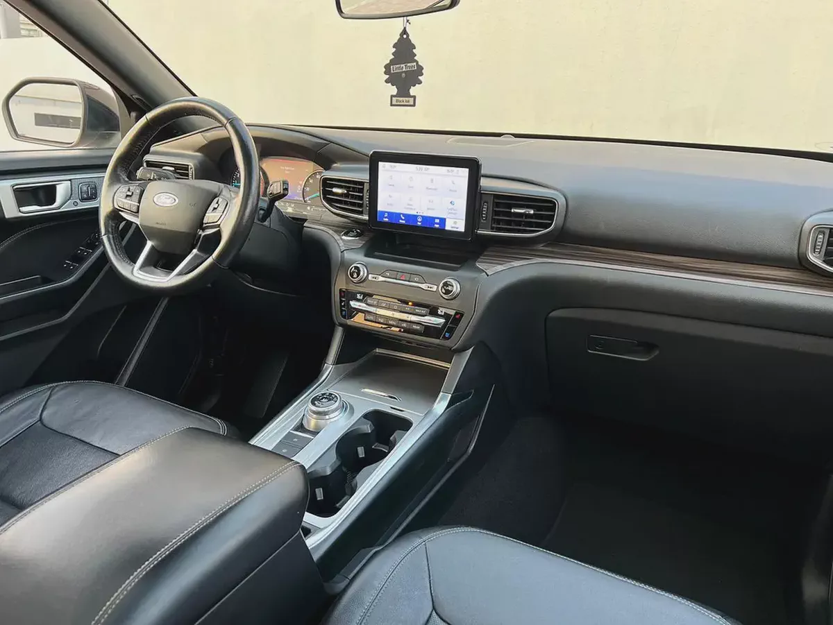 Ford Explorer Limited 2020 - American Specs - Excellent Condition-6-6