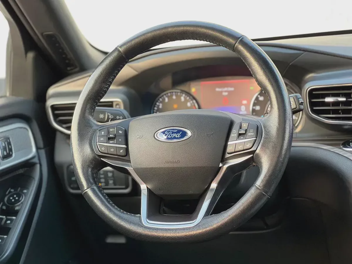 Ford Explorer Limited 2020 - American Specs - Excellent Condition-8-8