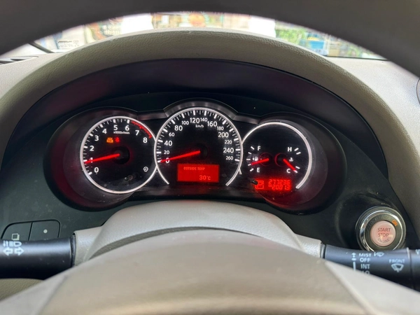Gulf Specs 2012 NISSAN ALTIMA S 2.5Litre 4-Cylinder Mid Option