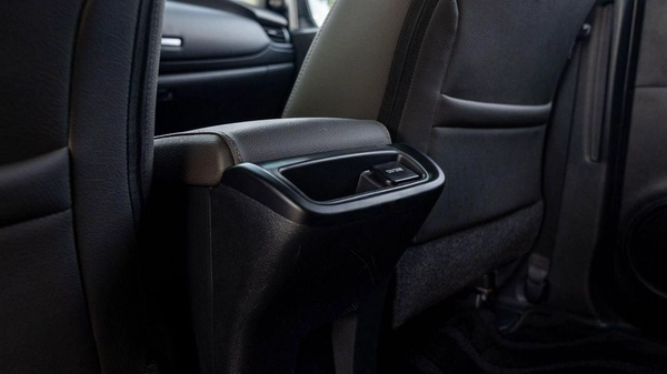 Toyota Fortuner GX2 2.7L 4WD