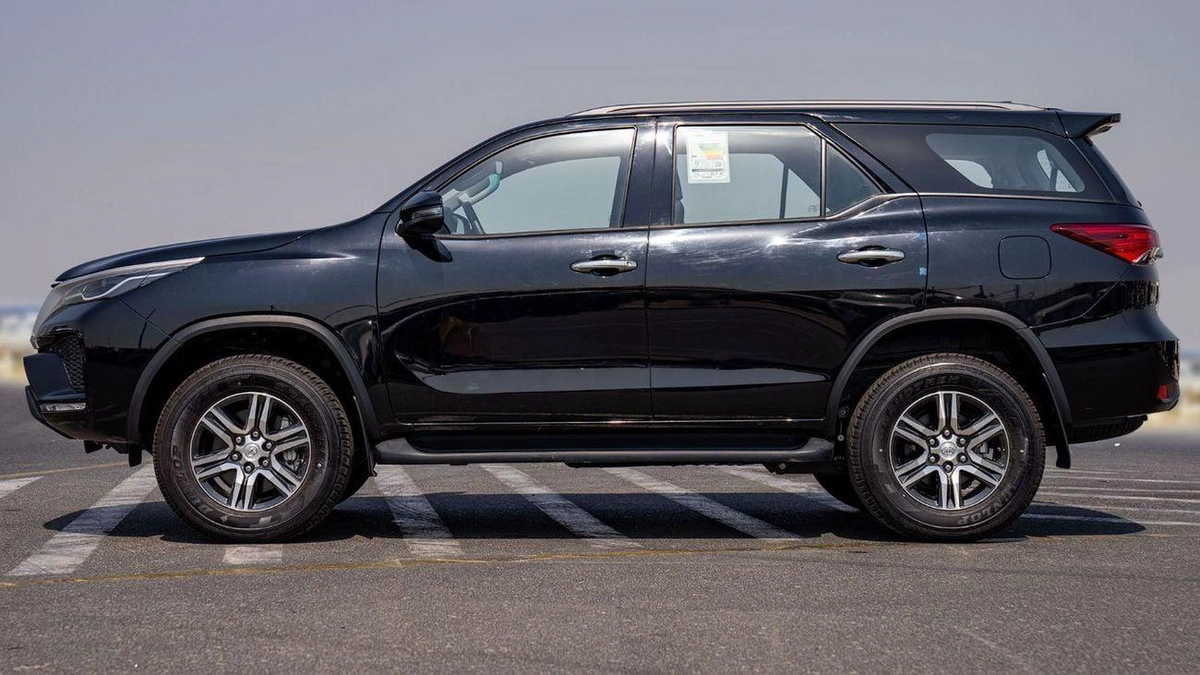 Toyota Fortuner GX2 2.7L 4WD-16-16
