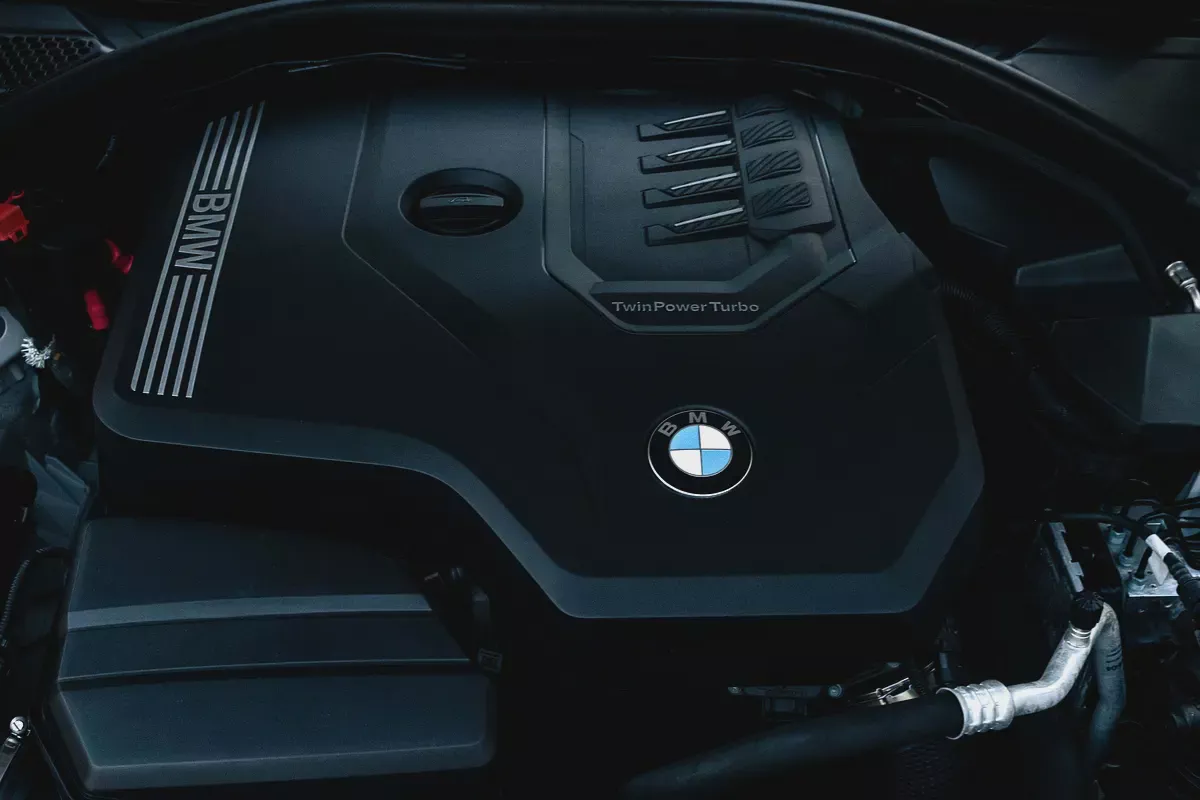 2,742 P.M |  3-series M-Kit | 0% Downpayment | Perfect Condition!-13-13
