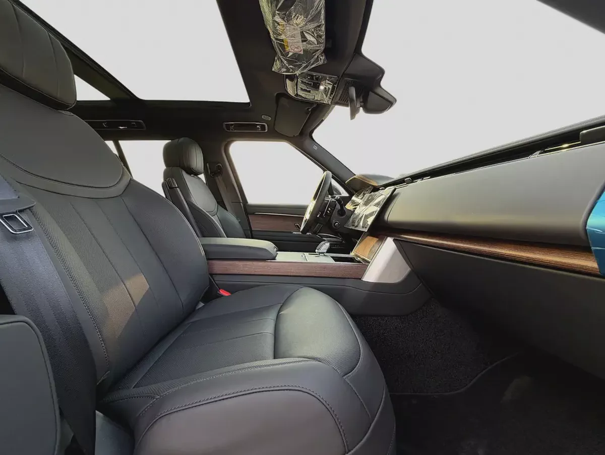 RANGE ROVER SE P400 | 400 HP | 2026 | BRAND NEW | 0 KM | 5-YEAR AL TAYER WARRANTY-17-17