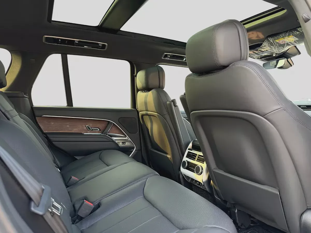 RANGE ROVER SE P400 | 400 HP | 2026 | BRAND NEW | 0 KM | 5-YEAR AL TAYER WARRANTY-19-19
