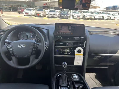 Infiniti QX80 LUXE SENSORY PROACTIVE Luxury 5.6L-8