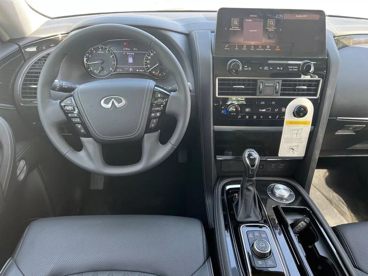 Infiniti QX80 LUXE SENSORY PROACTIVE Luxury 5.6L-7-0