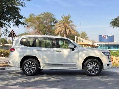 Toyota Land Cruiser GXR-5