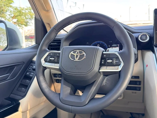 Toyota Land Cruiser GXR