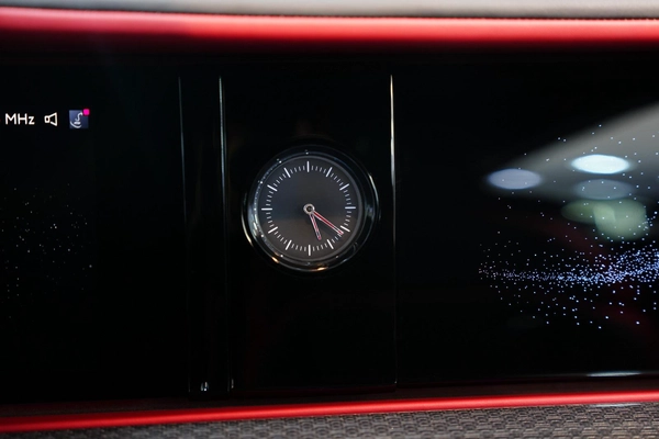 Rolls-Royce Spectre Black Badge 2025
