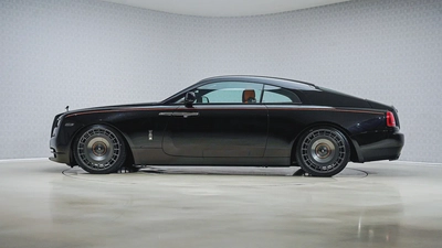 UAEs Very Best Example | Wraith Black Badge | Super Low KM | GCC | 4 Button-9