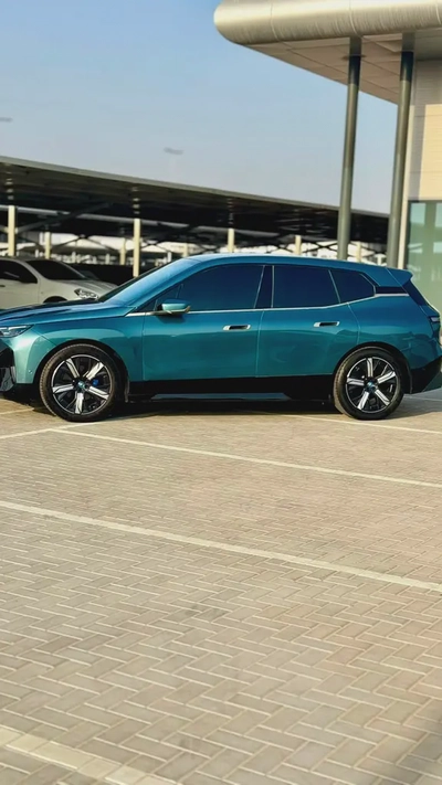 BMW iX xDrive40 2022 Korean Specs - Electric Luxury SUV-3